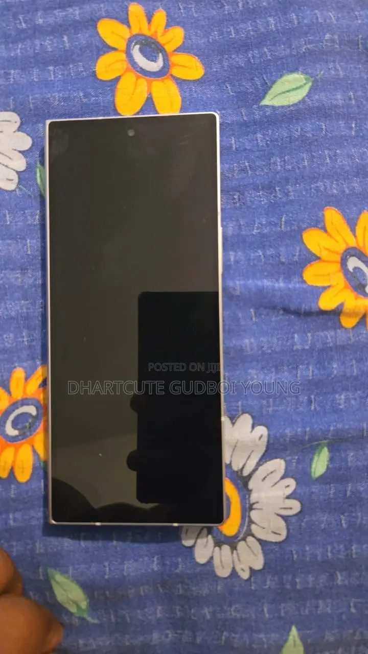 New Samsung Galaxy Fold 512 GB Black