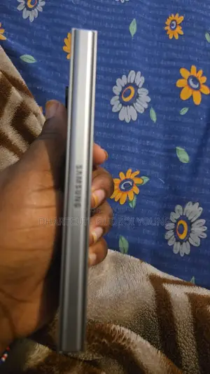 New Samsung Galaxy Fold 512 GB Black