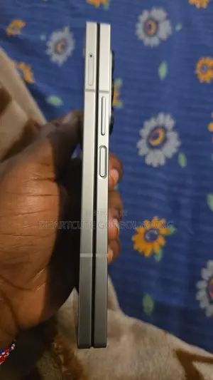 New Samsung Galaxy Fold 512 GB Black