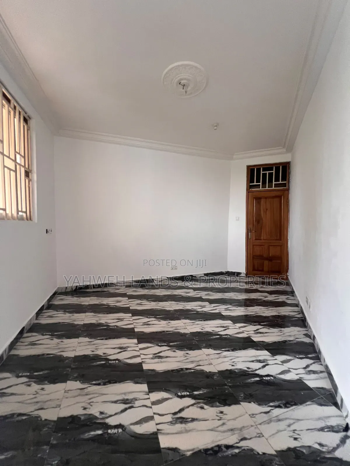1bdrm Apartment in Baatsona Total for rent