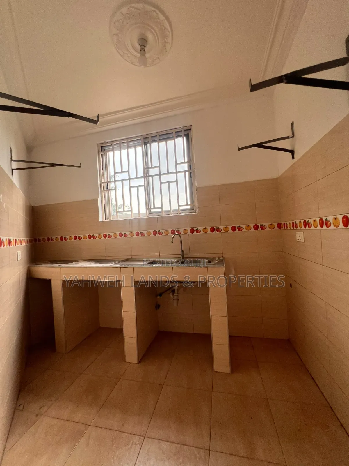 1bdrm Apartment in Baatsona Total for rent