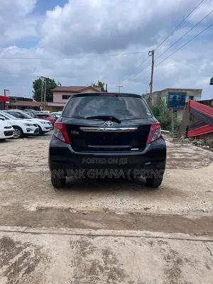 Toyota Vitz 1.3 AWD 3dr 2015
