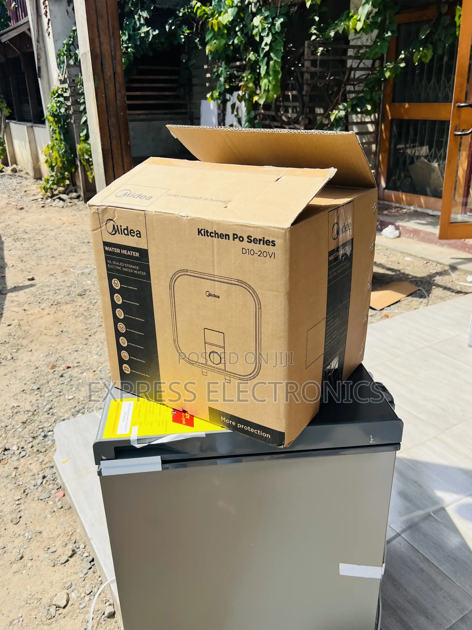 Zealous Sleek White Water Heater Midea 10l With
