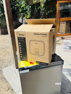 Ultra Modern White Water Heater Midea 10l • 