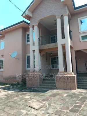 3bdrm Apartment in West Hills Mall Area for rent