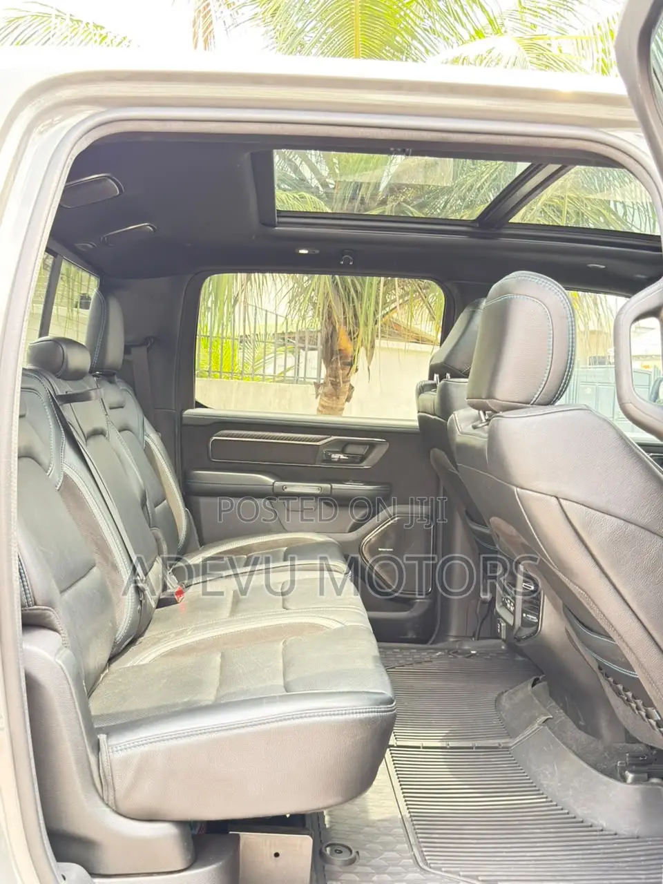 RAM 1500 TRX Crew Cab 4WD SB 2023 Gray