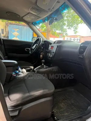 Kia Soul 4dr Wagon (1.6L 4cyl 6A) 2015 Silver