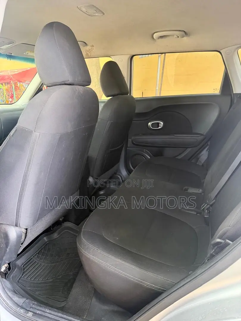 Kia Soul 4dr Wagon (1.6L 4cyl 6A) 2015 Silver