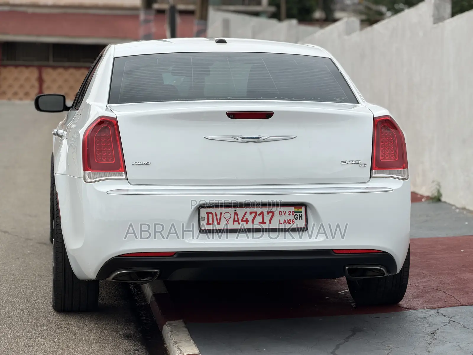 Chrysler 300C Base AWD 2016 Off white