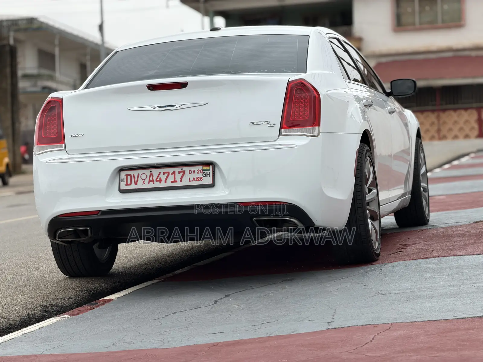 Chrysler 300C Base AWD 2016 Off white