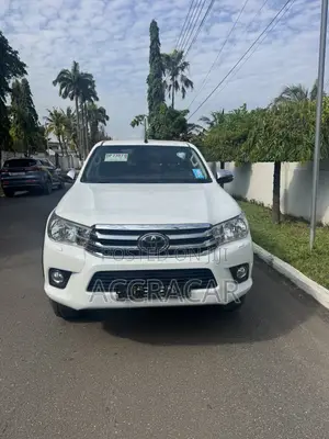 Toyota Hilux 2019 White