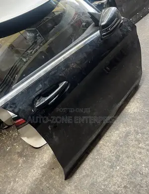 Mercedes Benz Cla 250 Front Door Complete