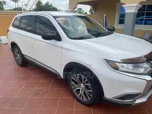Mitsubishi Outlander 2018 White