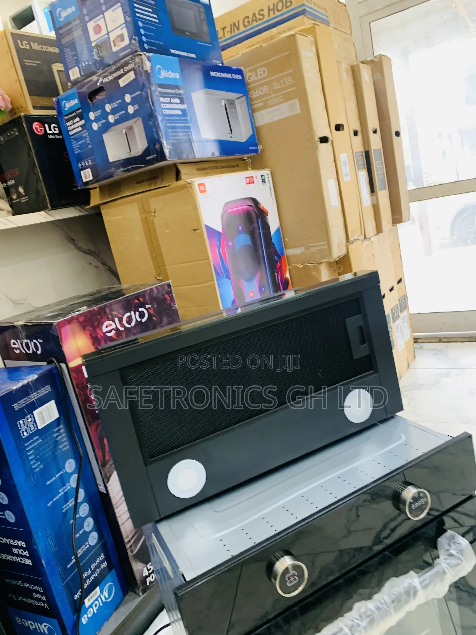 Classic Sleek Kenwood 90cm Extractor (Range Hood).