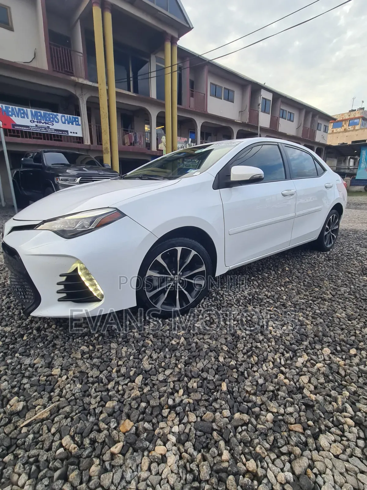 Toyota Corolla SE (1.8L 4cyl 6M) 2018 White