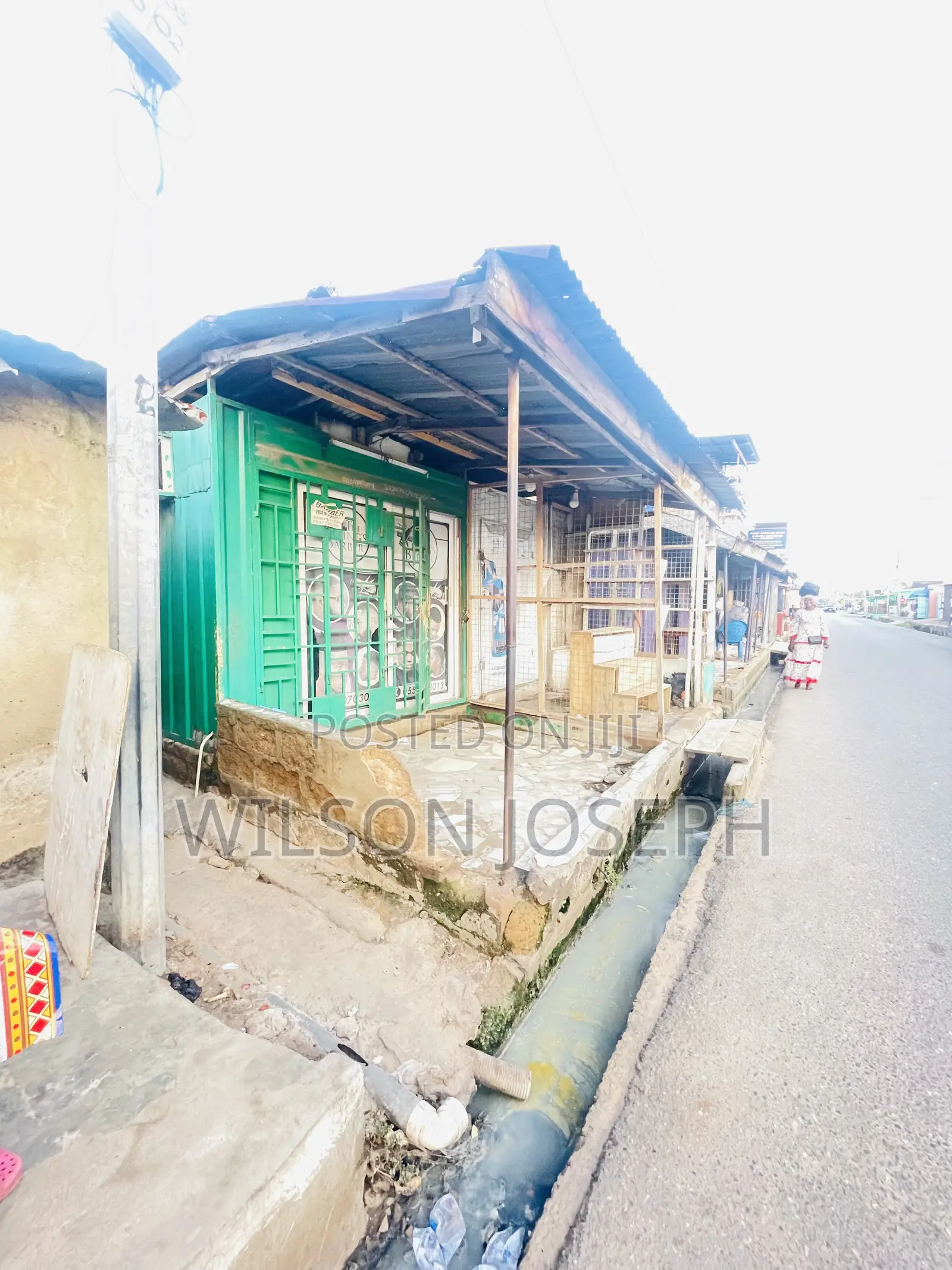 Double Container Shop