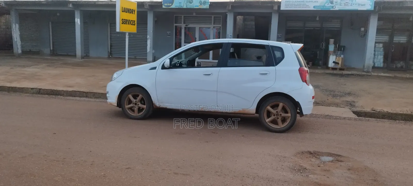 Pontiac G3 2009 White