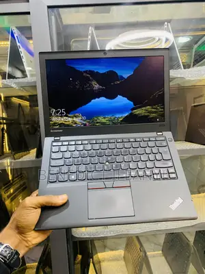Laptop Lenovo ThinkPad X250 8GB Intel Core i5 HDD 160GB