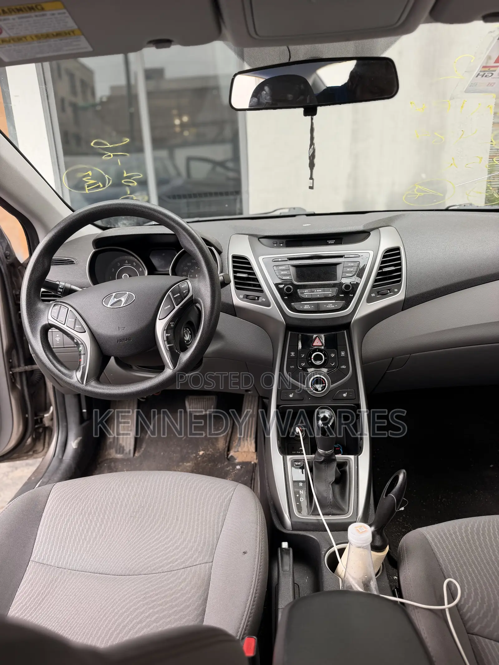 Hyundai Elantra SE 4dr Sedan (1.8L 4cyl 6A) 2014 Gray