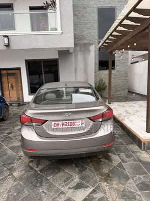 Hyundai Elantra SE 4dr Sedan (1.8L 4cyl 6A) 2014 Gray