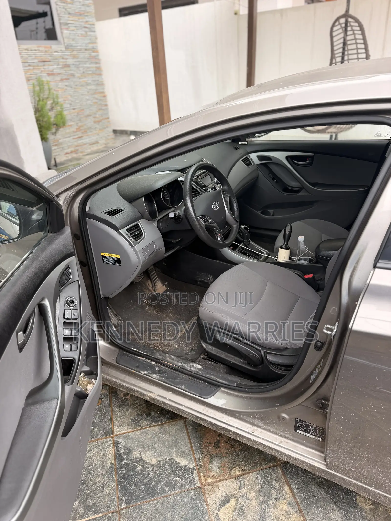 Hyundai Elantra SE 4dr Sedan (1.8L 4cyl 6A) 2014 Gray