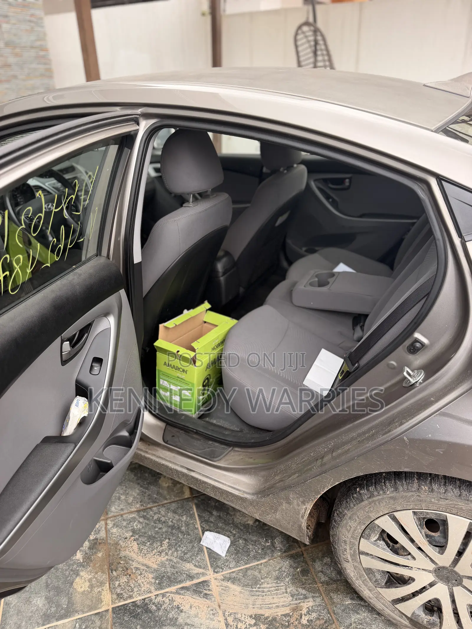 Hyundai Elantra SE 4dr Sedan (1.8L 4cyl 6A) 2014 Gray