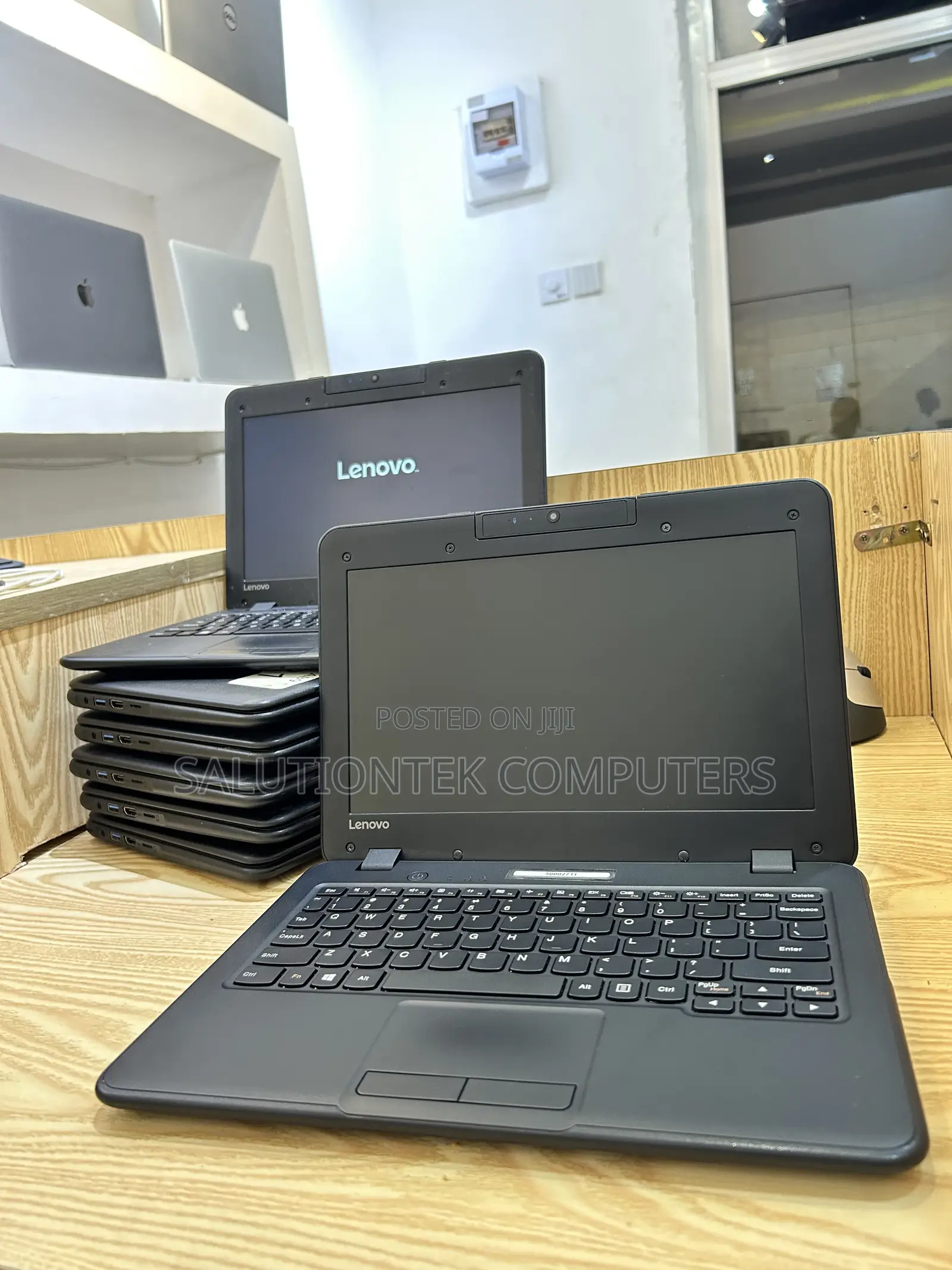 Laptop Lenovo N22 Winbook 4GB Intel SSHD+SSD 160GB