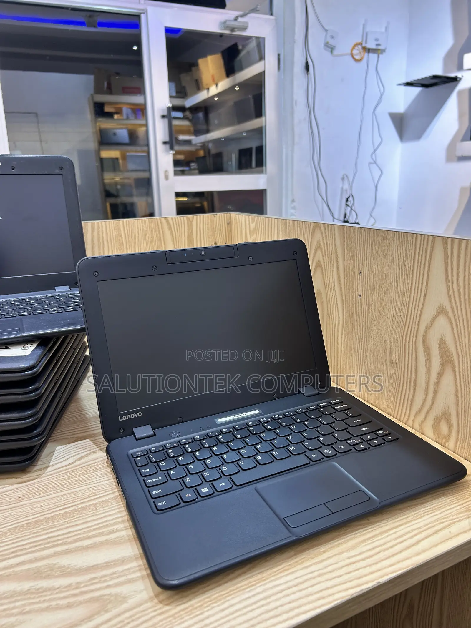 Laptop Lenovo N22 Winbook 4GB Intel SSHD+SSD 160GB