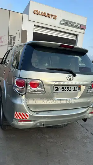 Toyota Fortuner 2012 Gray