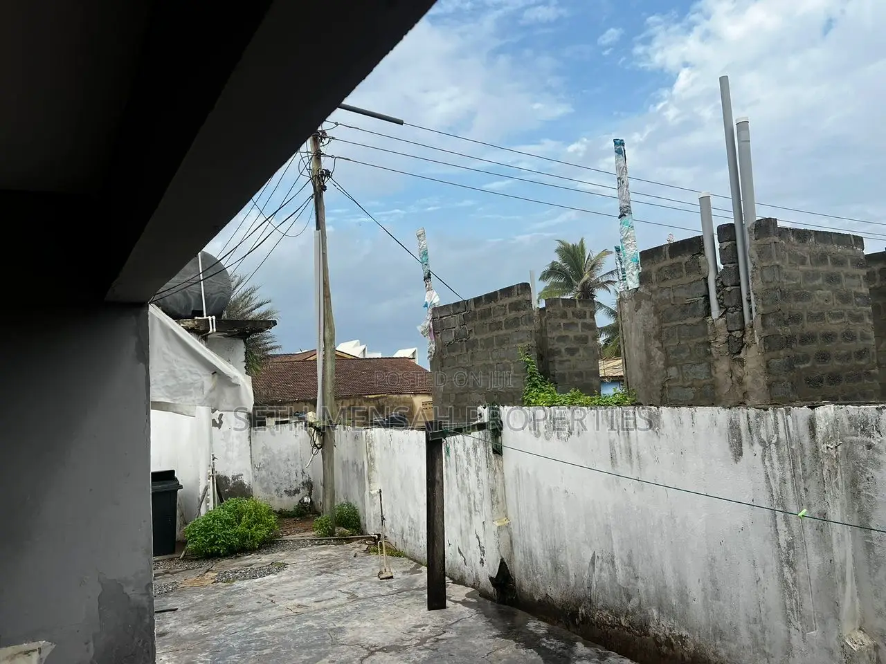 4bdrm House in 4 Bedroom House For, Teshie-Nungua Estates for sale