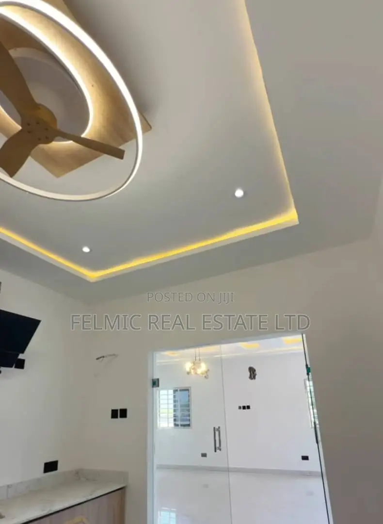 4bdrm Duplex in Felmic Real Estate, Sakumono for sale