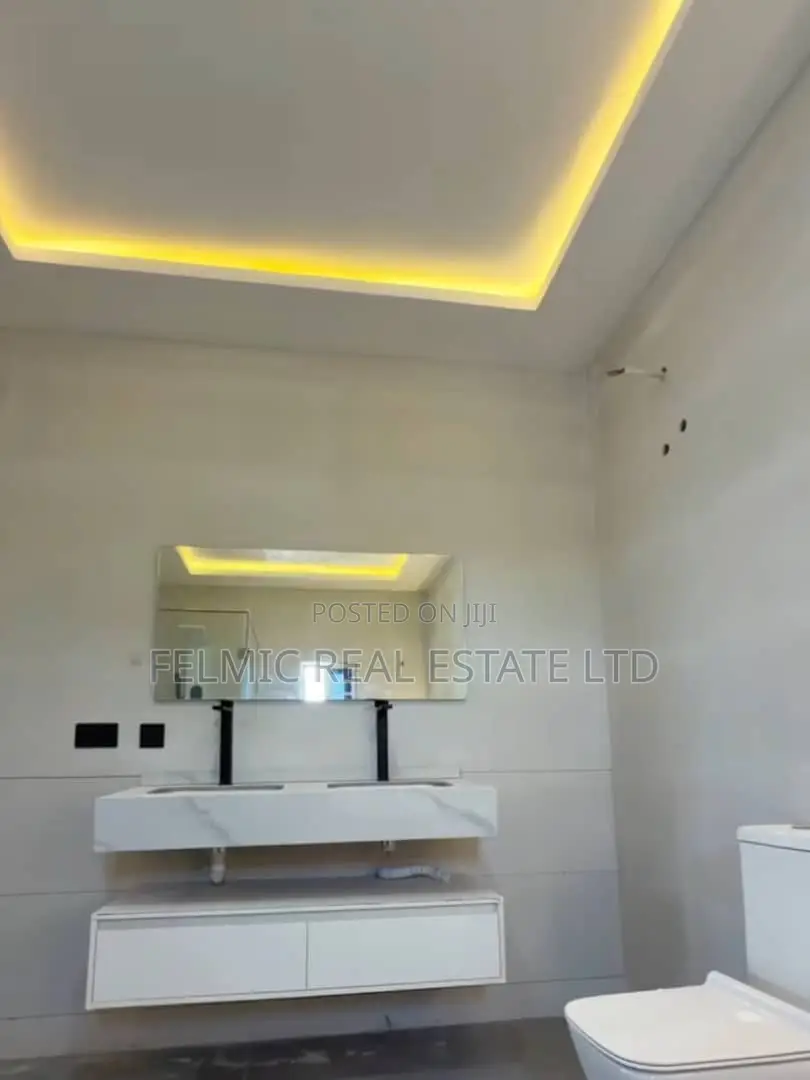 4bdrm Duplex in Felmic Real Estate, Sakumono for sale