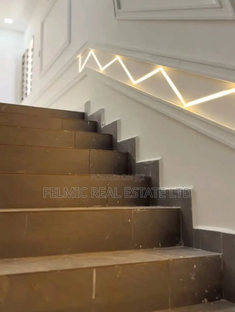 4bdrm Duplex in Felmic Real Estate, Sakumono for sale