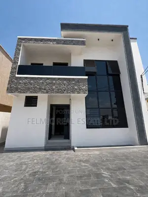 4bdrm Duplex in Felmic Real Estate, Sakumono for sale
