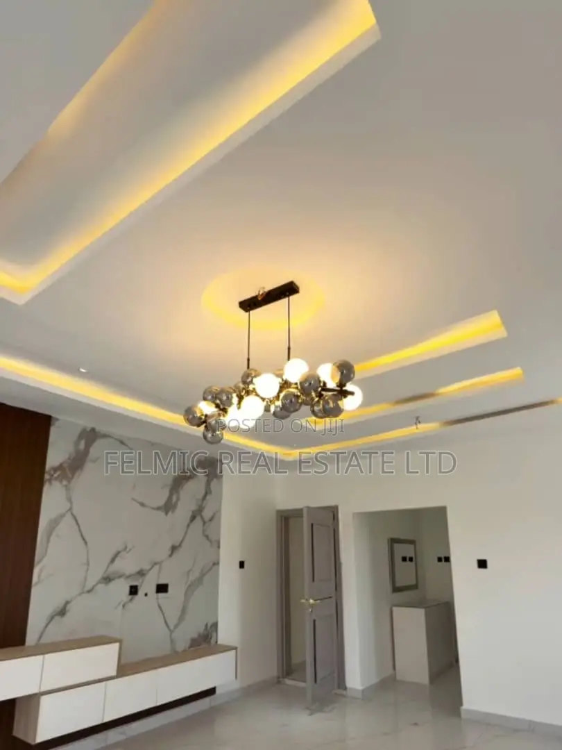4bdrm Duplex in Felmic Real Estate, Sakumono for sale