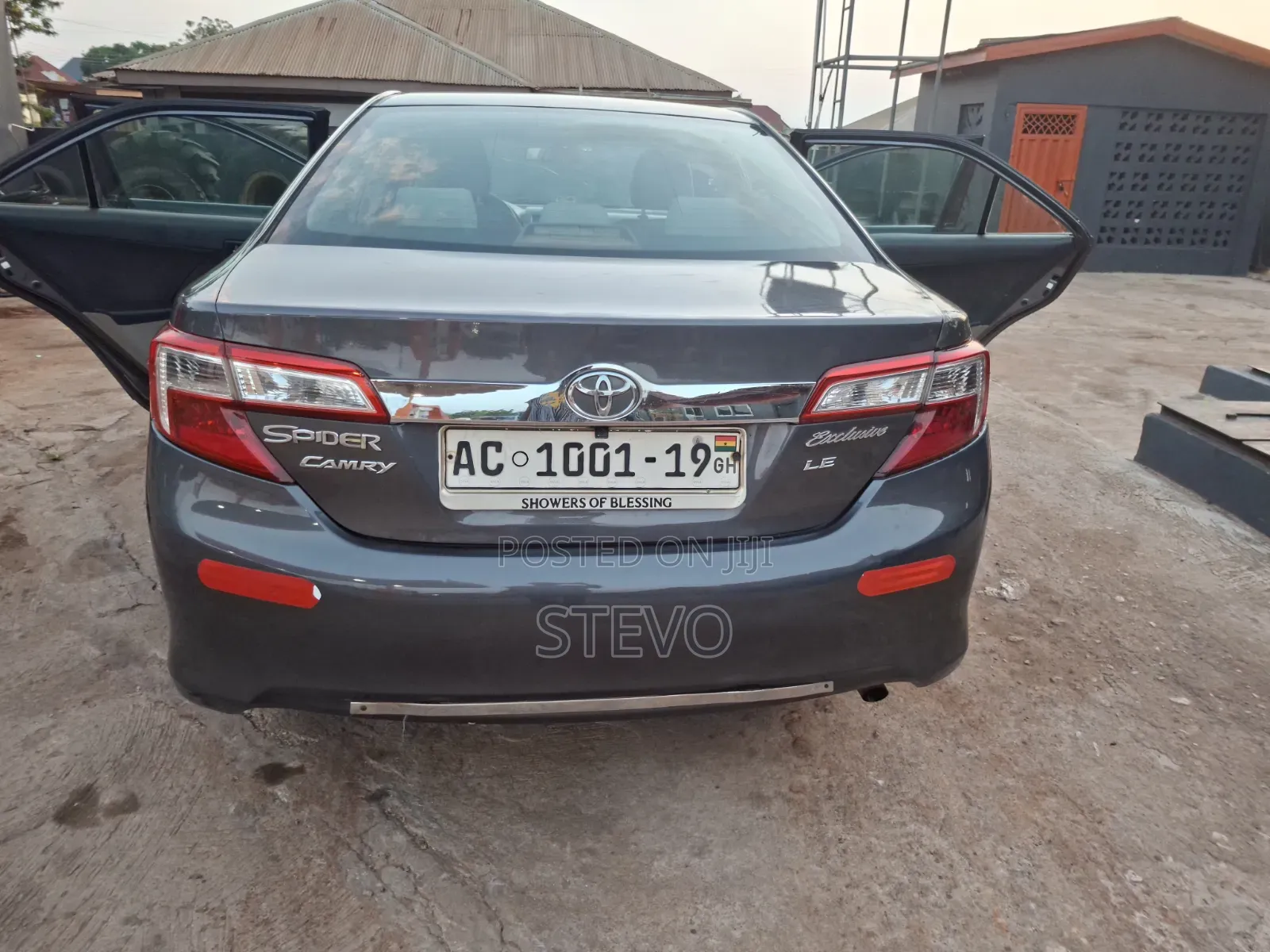 Toyota Camry LE 4dr Sedan (2.5L 4cyl 6A) 2012