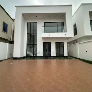 4bdrm Duplex in Felmic Real Estate, Coca Cola for sale