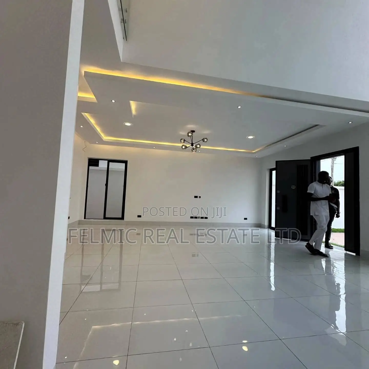 4bdrm Duplex in Felmic Real Estate, Coca Cola for sale