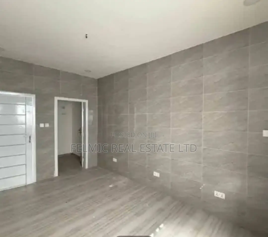 3bdrm House in Felmic Real Estate, Baatsona Total for sale
