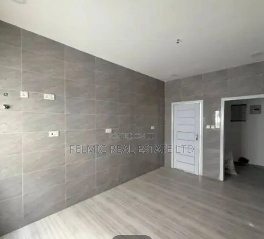 3bdrm House in Felmic Real Estate, Baatsona Total for sale