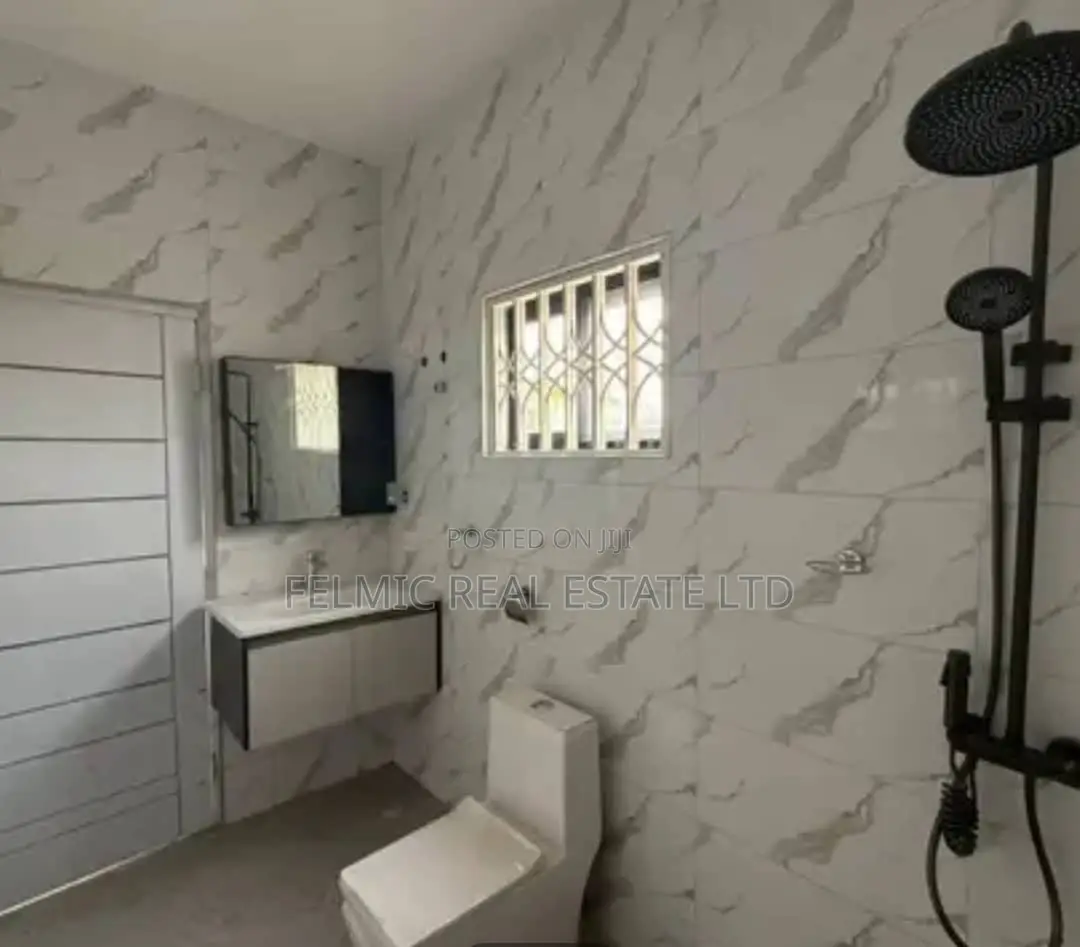 3bdrm House in Felmic Real Estate, Baatsona Total for sale
