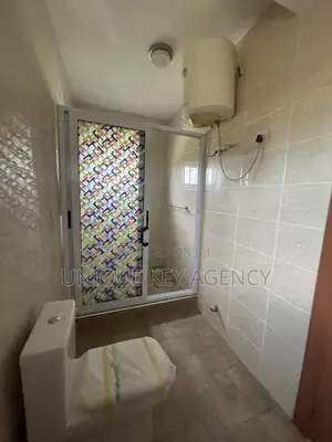 3bdrm Duplex in Unique Key Agency, Achimota for rent