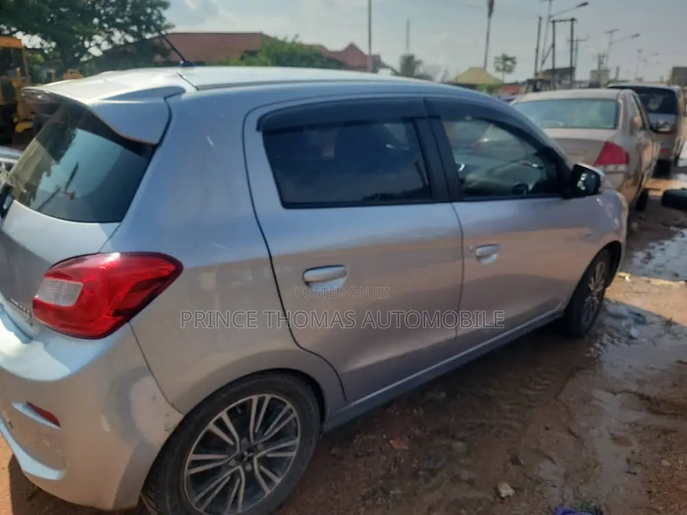 Mitsubishi Mirage 2017 Silver