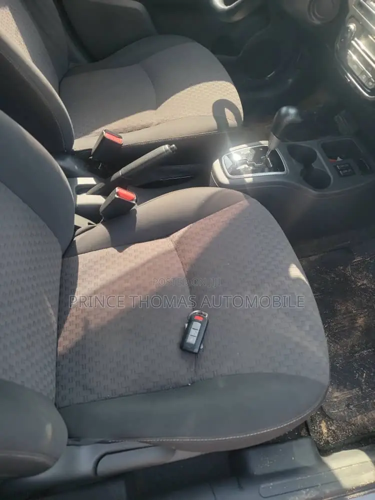 Mitsubishi Mirage 2017 Silver