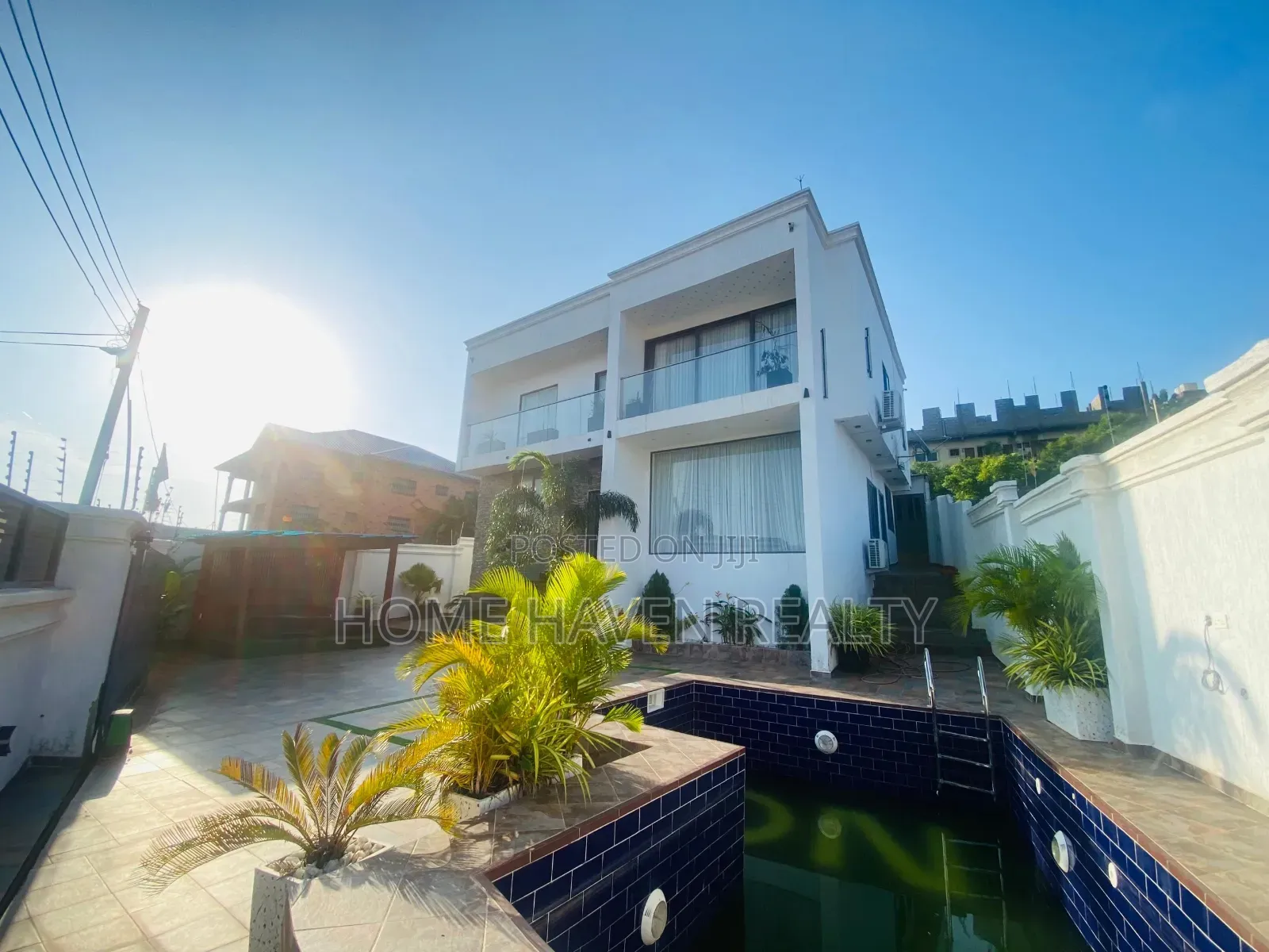 Furnished 3bdrm House in Krokrobite - New, West Hills Mall Area