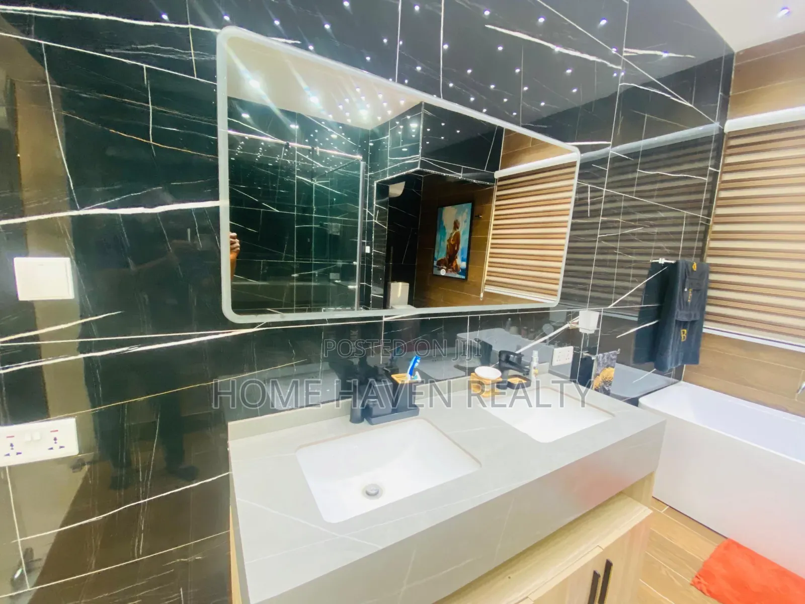 Furnished 3bdrm House in Krokrobite - New, West Hills Mall Area