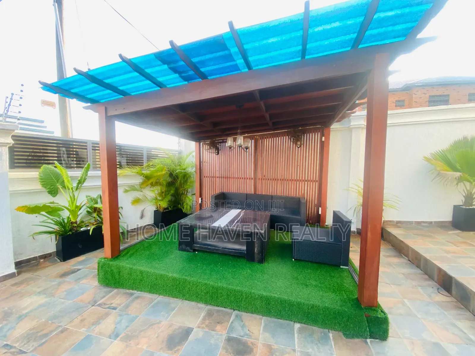 Furnished 3bdrm House in Krokrobite - New, West Hills Mall Area