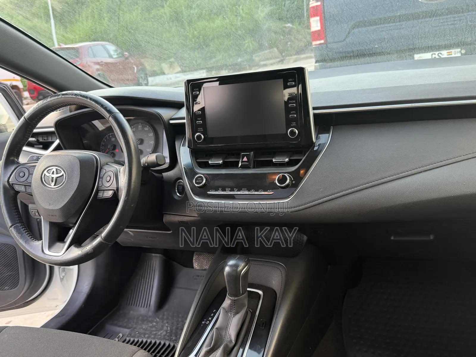 Toyota Corolla SE 2020 White