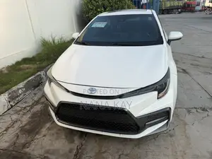 Toyota Corolla SE 2020 White