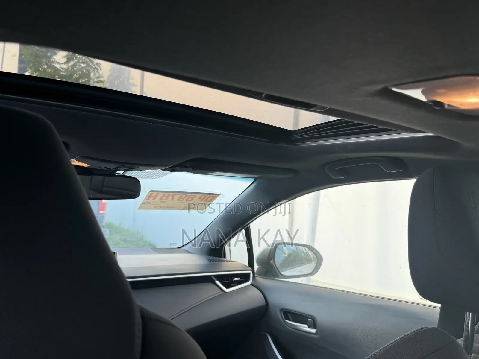 Toyota Corolla SE 2020 White